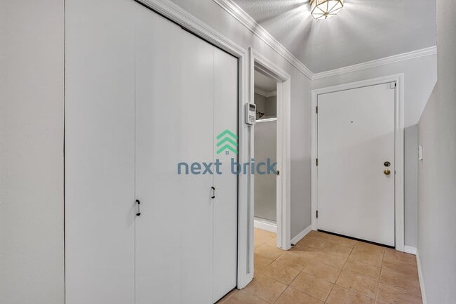 Building Photo - Beautiful home with 2 beds, 2 baths for rent