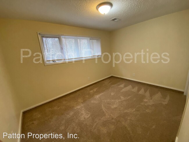 Building Photo - 4 br, 3 bath House - 162 Lions Gate Road