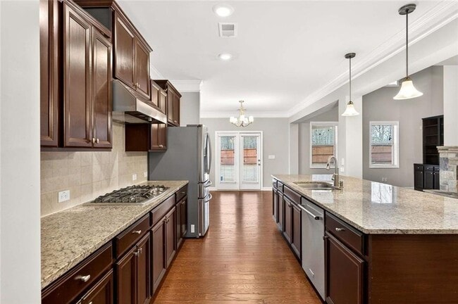 Building Photo - 4930 Alexandria Ave