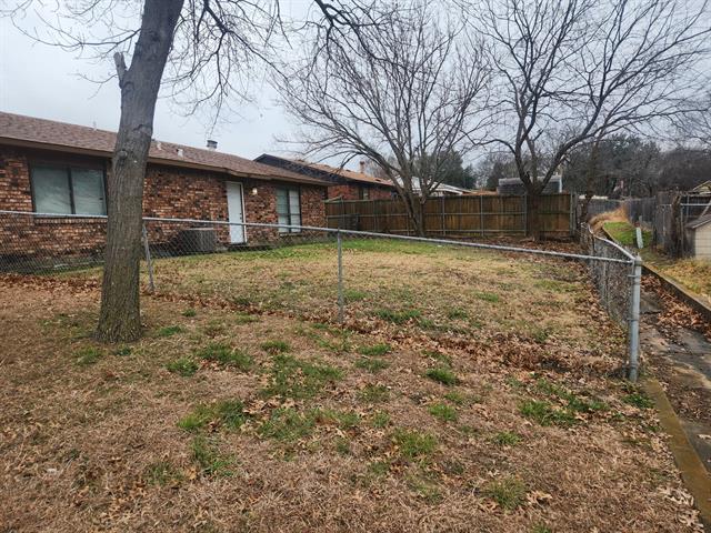 Building Photo - 1826 Legend Dr