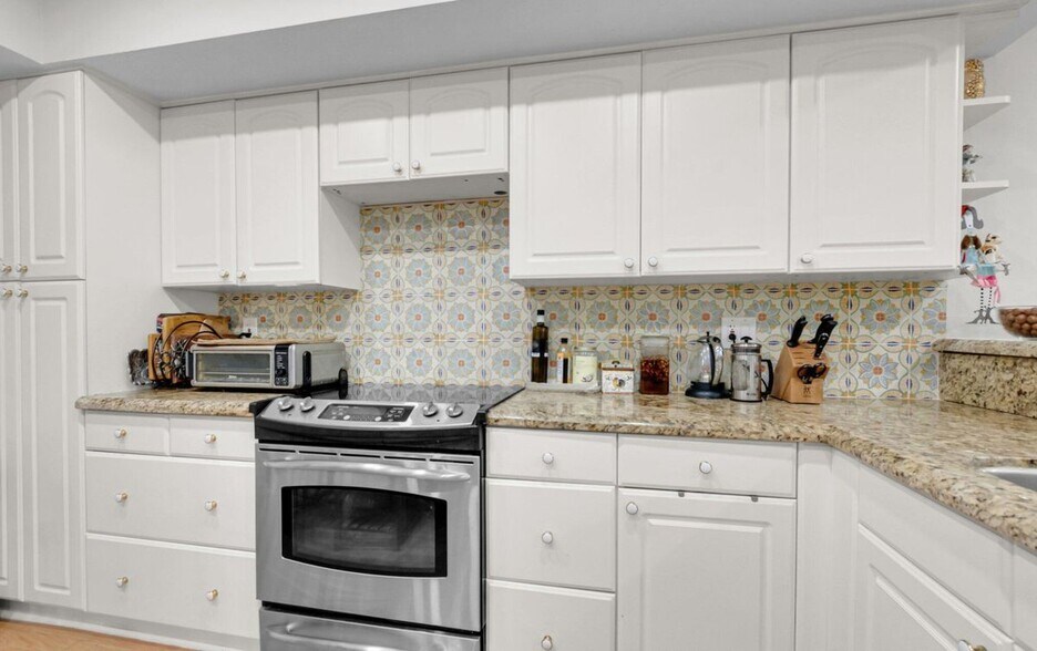 Building Photo - 22922 Ironwedge Dr