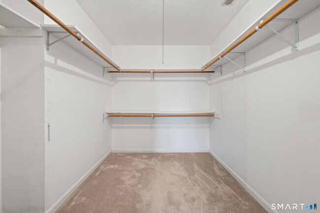Building Photo - 18 Dutton Pl Way