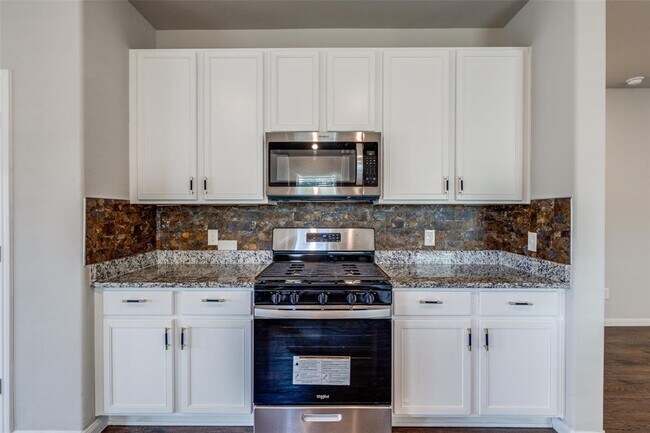 Building Photo - 13840 Green Heron Way