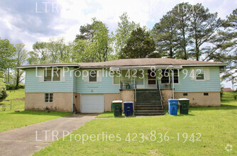 Building Photo - Basswood Dr (4905)