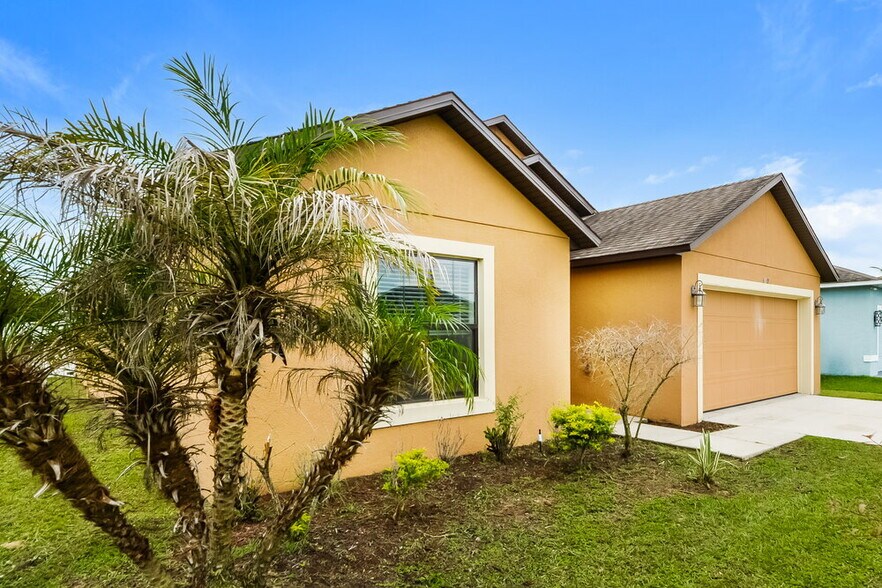 Building Photo - 1000 Mardi Gras Dr