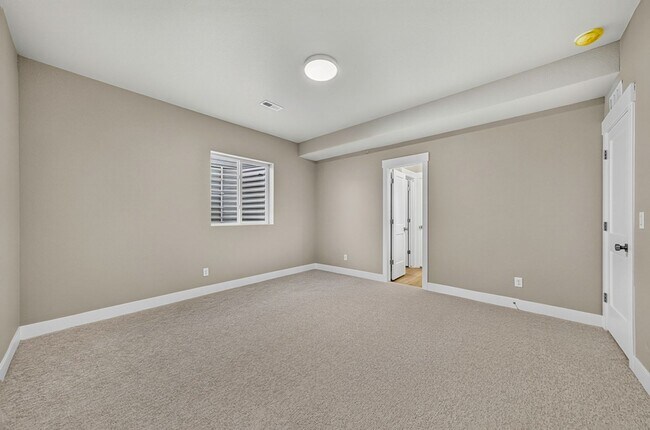 Building Photo - 10131 Lake Arbor Ln