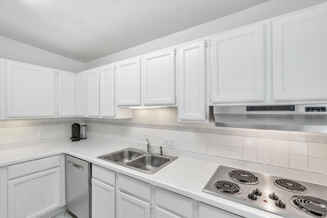 Building Photo - 1807 Fair St