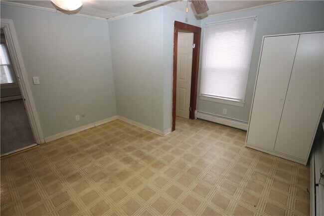 Building Photo - 43 Congregational St