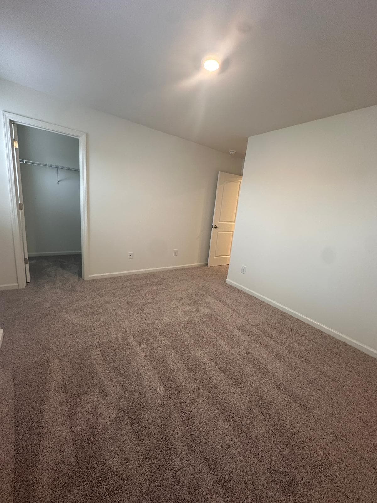 Building Photo - 10615 Brookside Reserve Rd