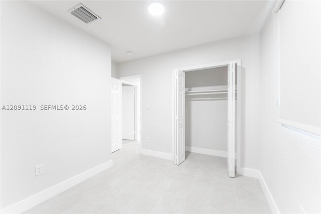 Building Photo - 10825 SW 221st St Rd