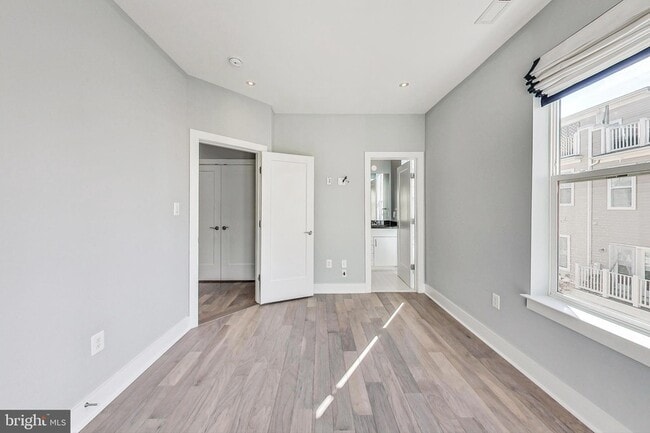 Building Photo - 1458 Piccard Dr