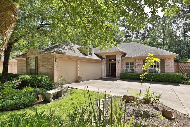 Primary Photo - 126 S Castlegreen Cir