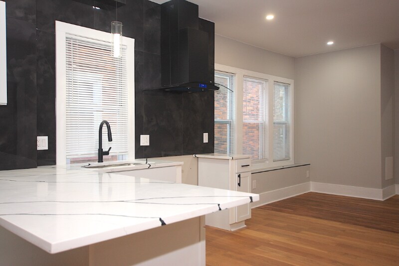 Building Photo - 5014 Seminole St