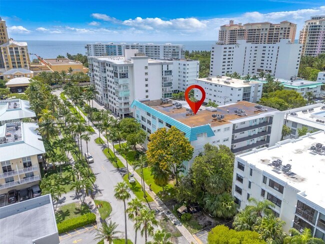 Building Photo - 300 Galen Dr