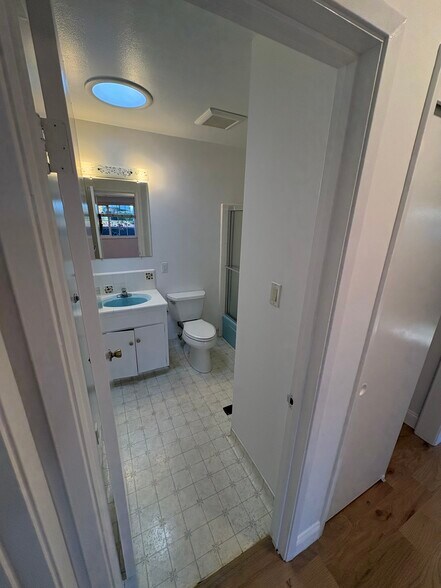 Building Photo - 14400 Springer Ave