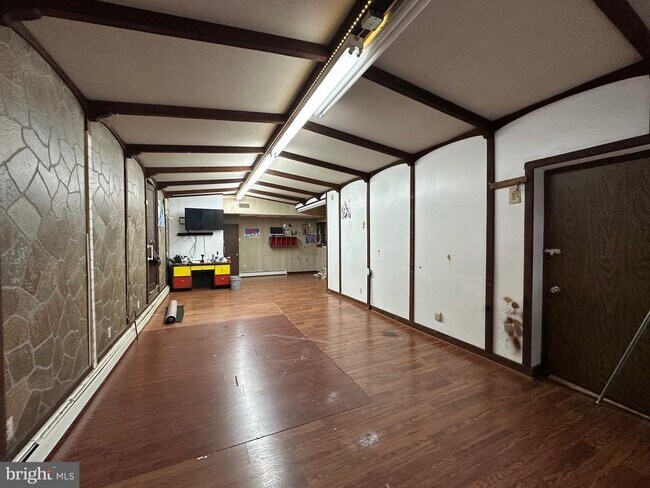 Building Photo - 2033 W Passyunk Ave