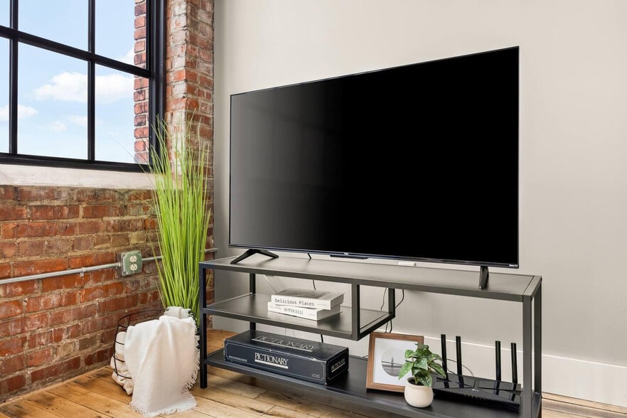 Primary Photo - 1216 SW Adams St