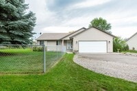 Building Photo - 605 N Curtis St