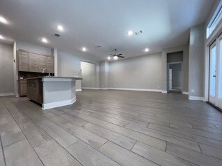 Building Photo - 511 Gamble Dr