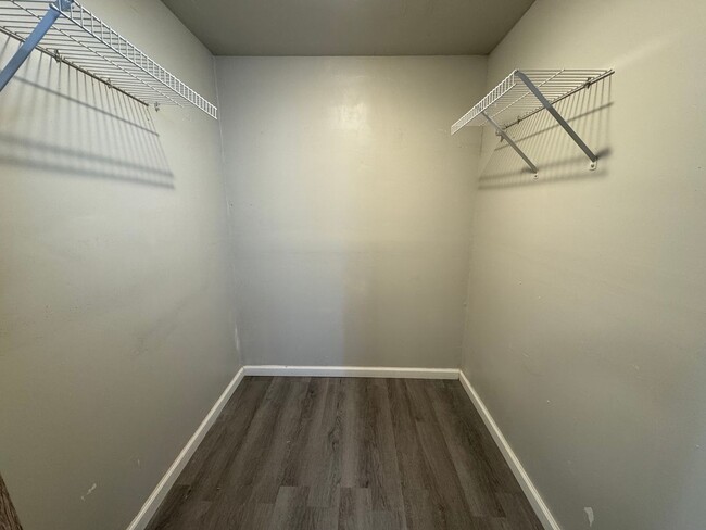 Building Photo - Room to Roam: Rent this 'Yardtastic' 2 Bed...