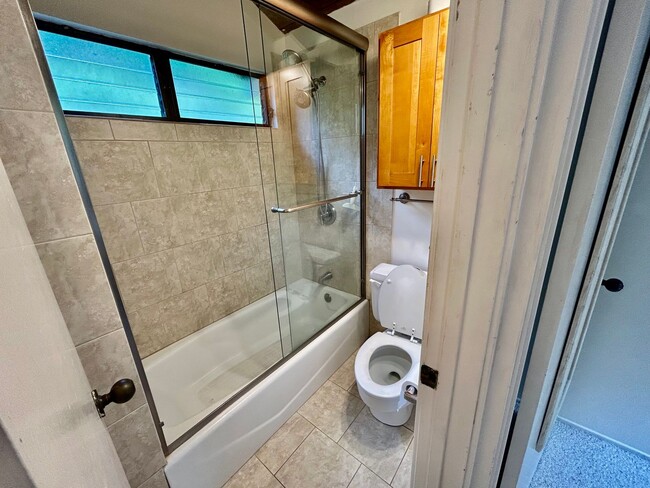 Building Photo - Kauhale Beach cove! Tropical, Serene and v...