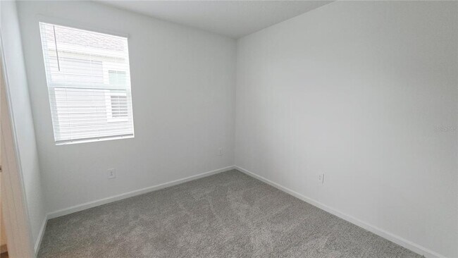 Building Photo - 724 Squire Ave