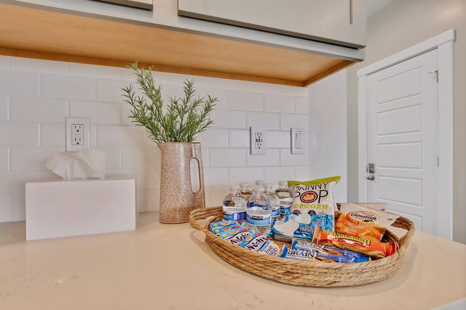 Building Photo - 313 S Iceberg Lake Ave