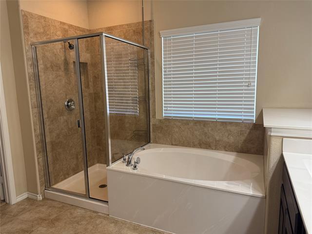 Building Photo - 2225 Windhaven Dr