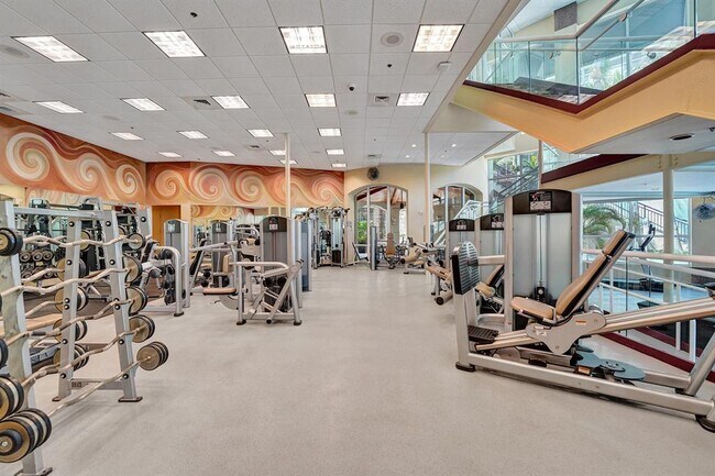 Building Photo - 2609 NE 14th Ave