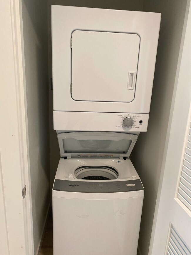 Building Photo - 99- 198 SW Maricopa Dr