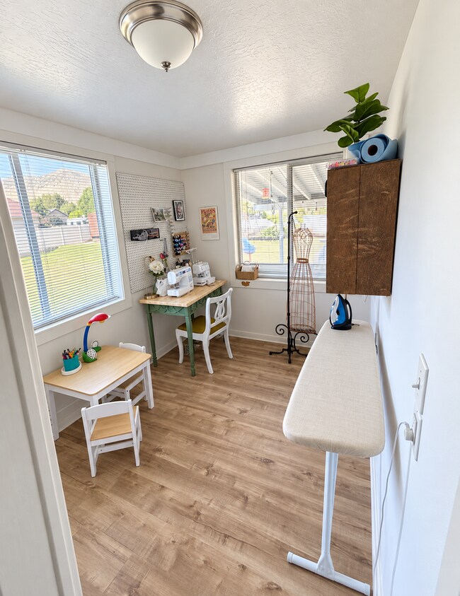 Building Photo - 1040 W 1100 N