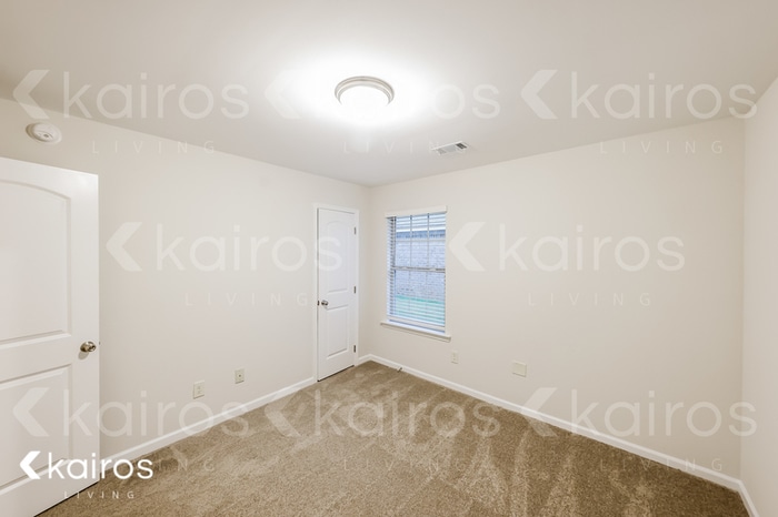 Building Photo - 147 Nottingham Wy