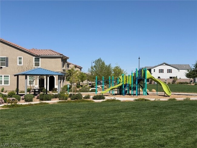 Building Photo - 2283 Teatro Ave