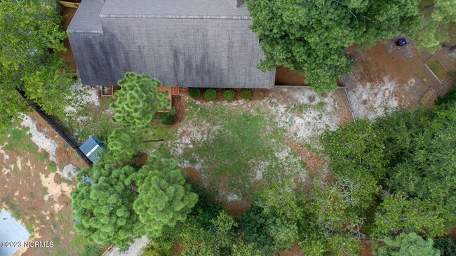 Building Photo - 10 Red Cedar Ln