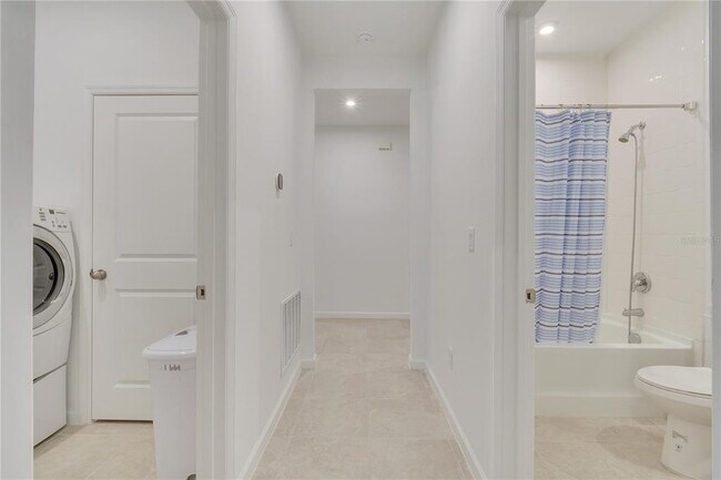 Building Photo - 1098 Boardwalk Pl