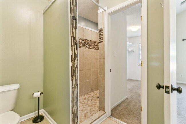 Building Photo - 38 Angelia Way