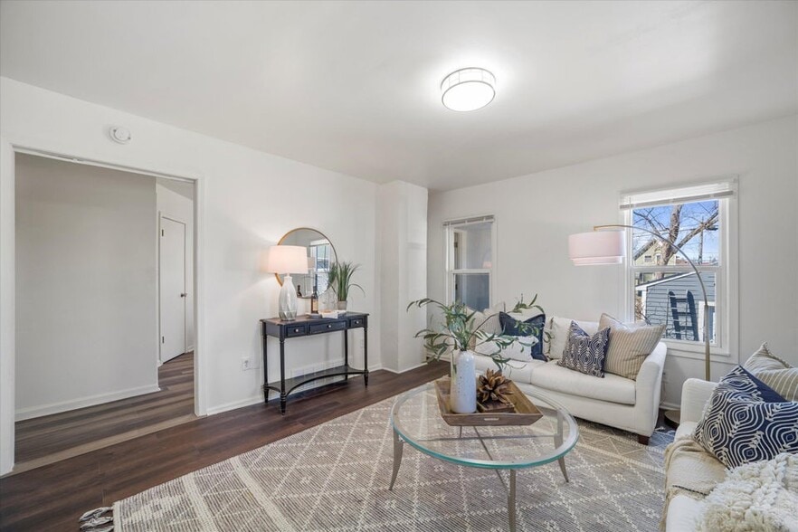 Building Photo - 138 Carroll St