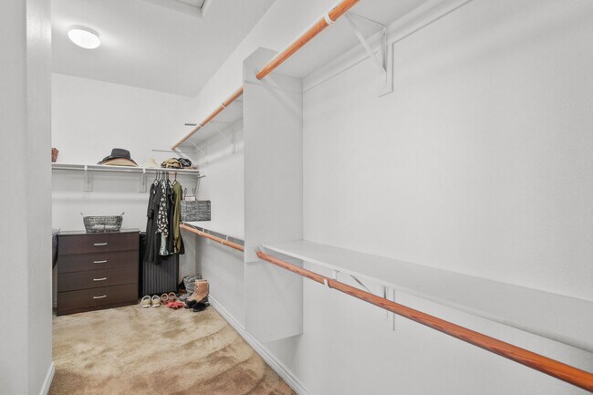 Building Photo - 2917 Babbling Brook Rd