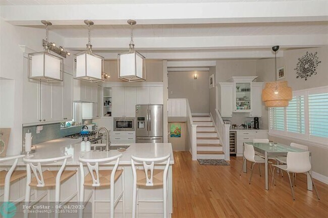 Building Photo - 1936 Harbour Inlet Dr