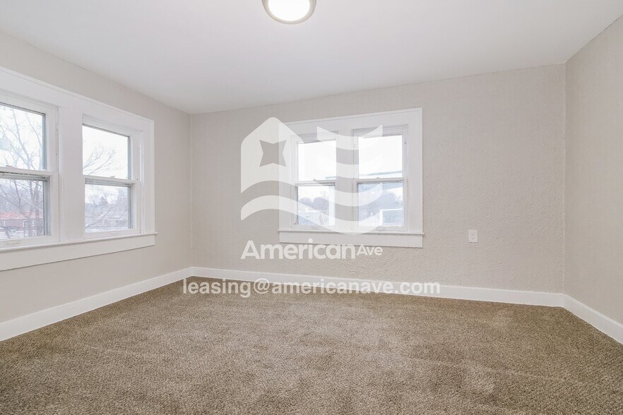 Building Photo - 115 N Topping Ave