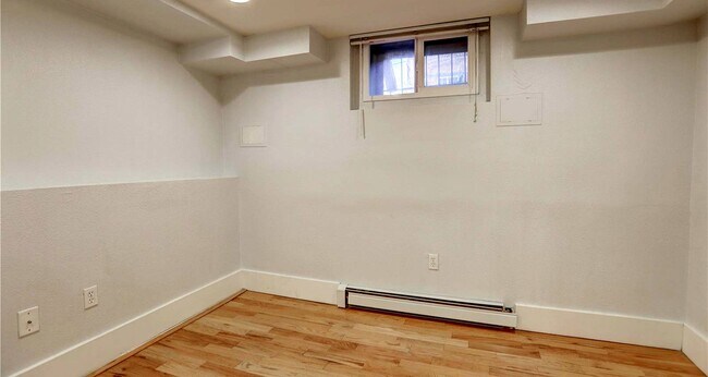 Building Photo - 1374 N Ogden St