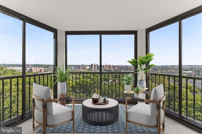 Building Photo - 5903 Mt Eagle Dr