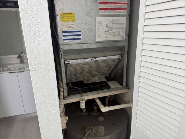 Building Photo - 11145 SW 6th St