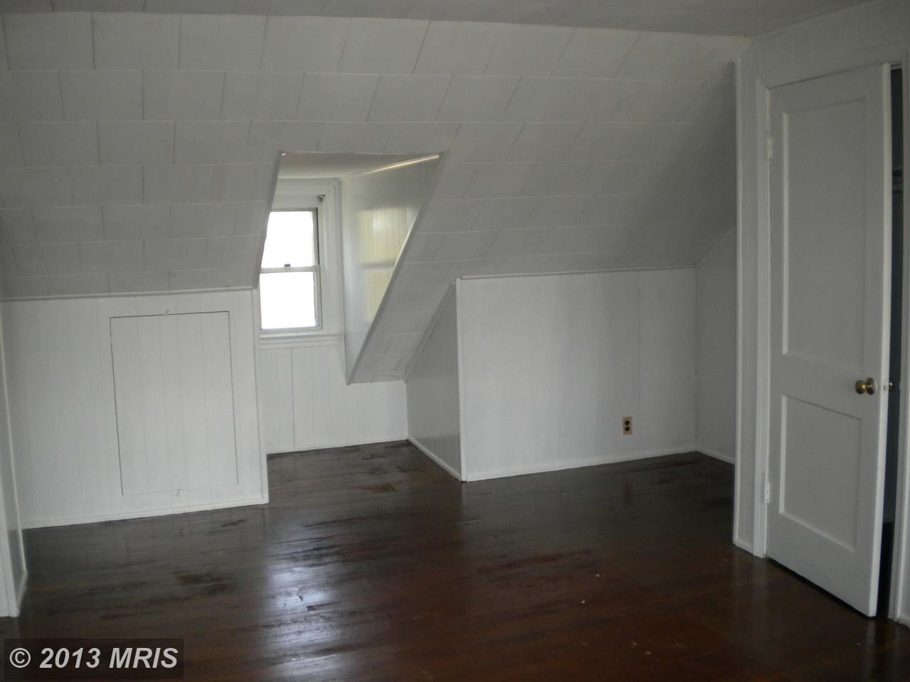 Sunny Master Bedroom - An entire level of the house. - 3967 Ames St NE