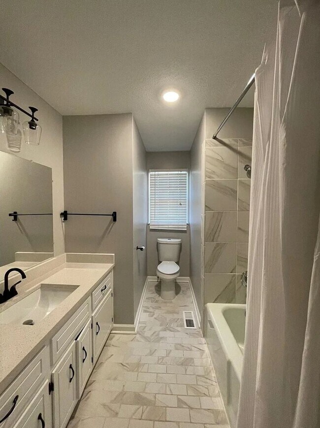 Building Photo - Deposit Special! You're Home Awaits