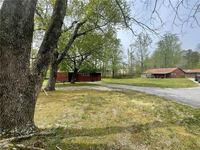 Building Photo - 3633 Loganville Hwy SW