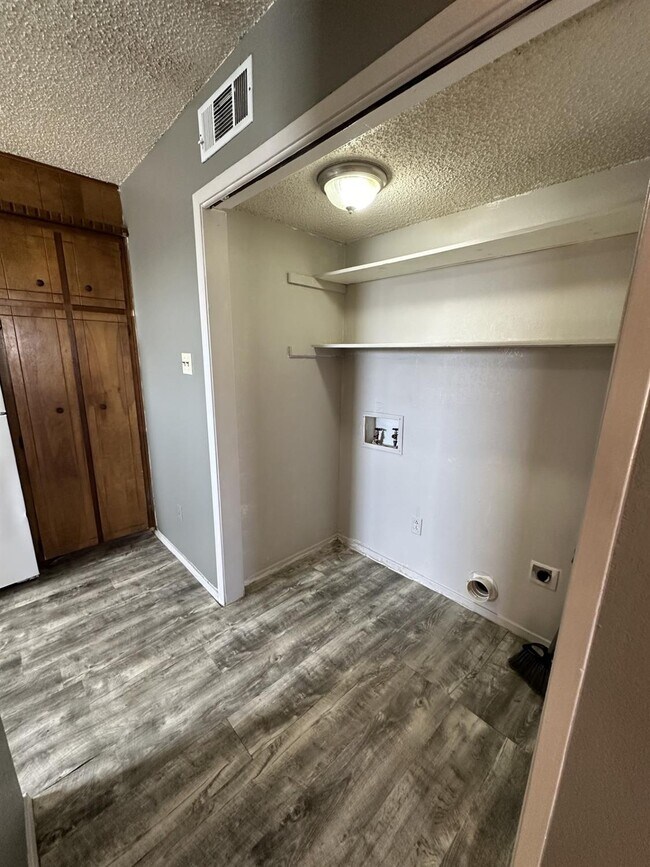 Building Photo - 5706 Brownfield Dr