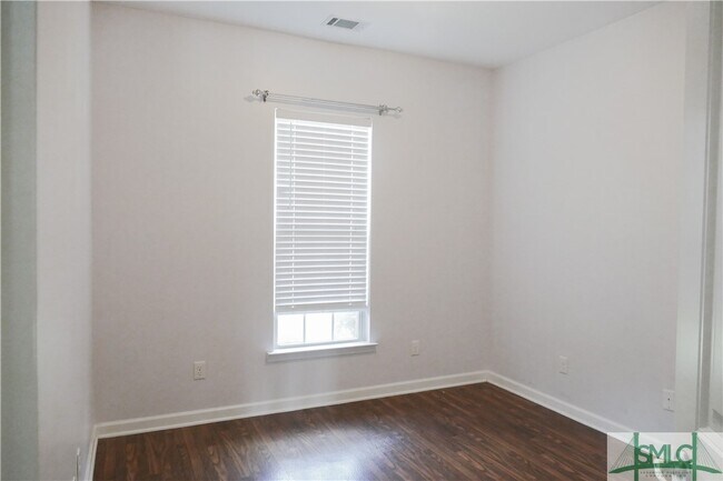Building Photo - 112 Grayson Ave