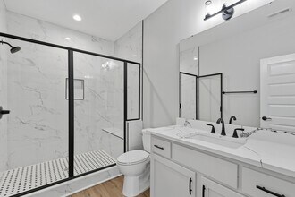 Building Photo - 938 McLamb Dr