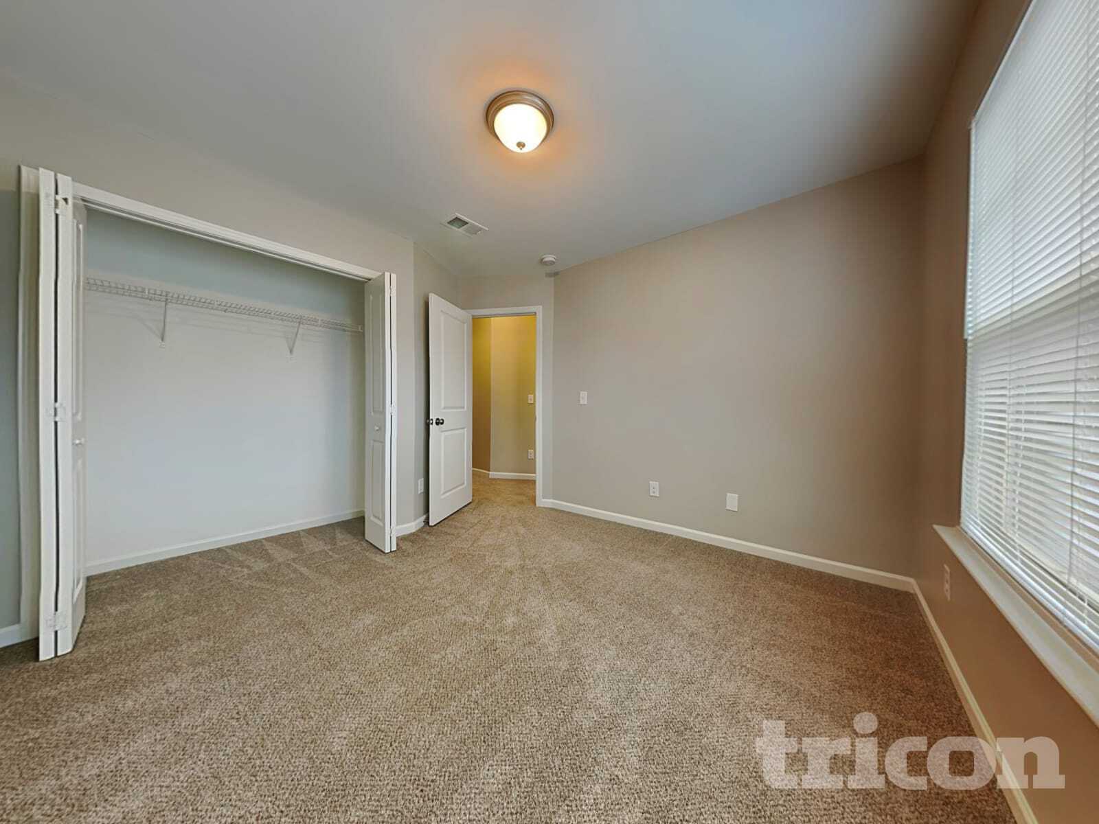 Building Photo - 336 Quiet Grove Dr